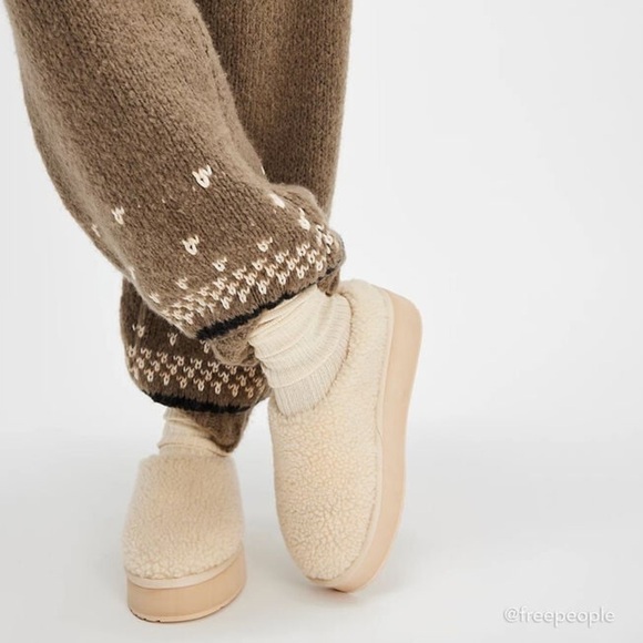 EMU Australia Sherpa Platform Joy Curly Flatform SZ8 - Picture 1 of 5